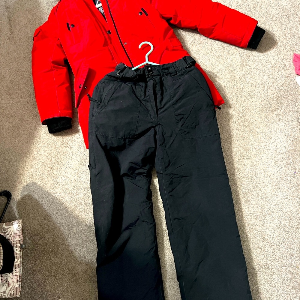 Lively Red warm Jacket Alpine and pants